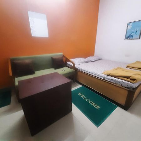 Gokul Pg Homestay ゴーラクプル エクステリア 写真